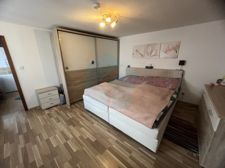 Schlafzimmer 1 Obergeschoss Einfamilienhaus Reichelsheim / Beienheim