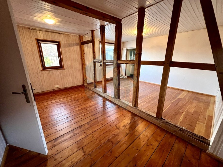 Durchgangszimmer OG Einfamilienhaus Butzbach / Hoch-Weisel