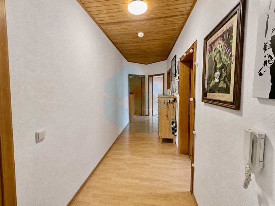 Flur OG Mehrfamilienhaus Friedberg