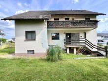 Seitenansicht 3 +Provisionsfrei+Sch�nes 1-2 FH mit Potential in Niederhadamar!