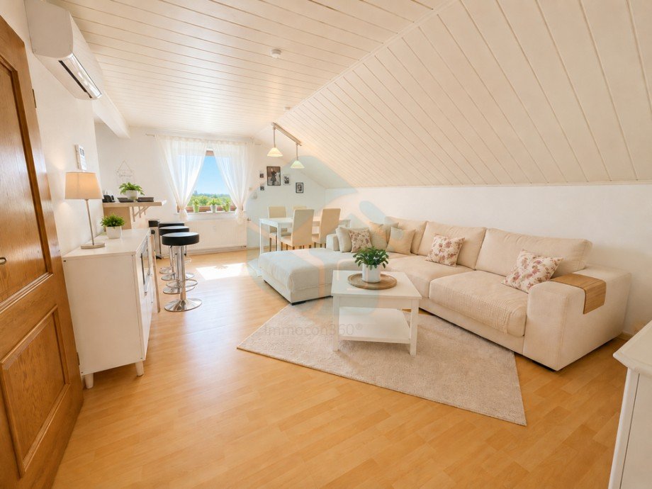 Wohn-Essbreich Maisonettewohnung Butzbach / Kirch-G�ns