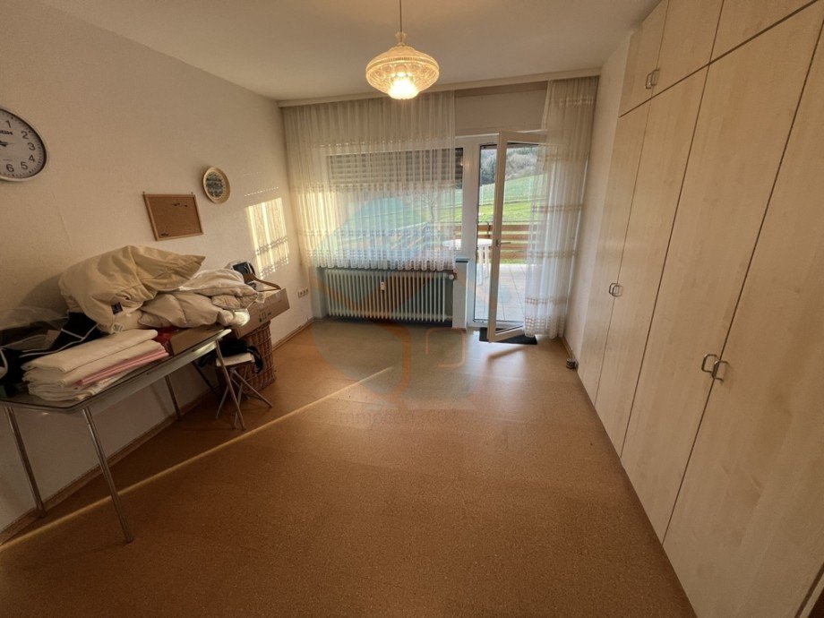 Schlafzimmer 1 Etagenwohnung Langg�ns / Oberkleen