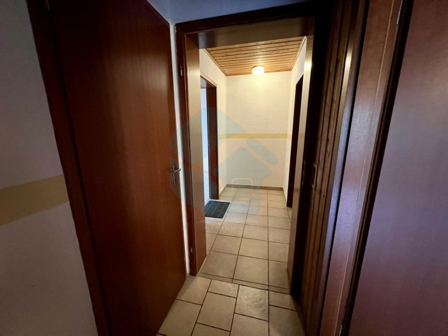 Appartment Kellergeschos Mehrfamilienhaus W�lfersheim / Wohnbach