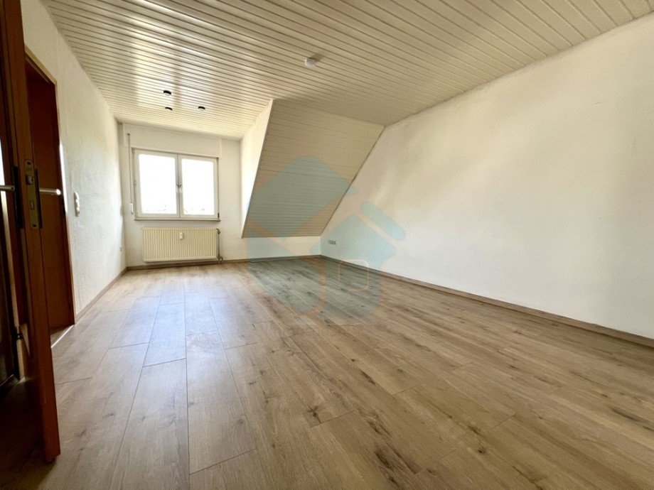 Wohnzimmer Ansicht 2 Dachgeschosswohnung Butzbach / Pohl-G�ns