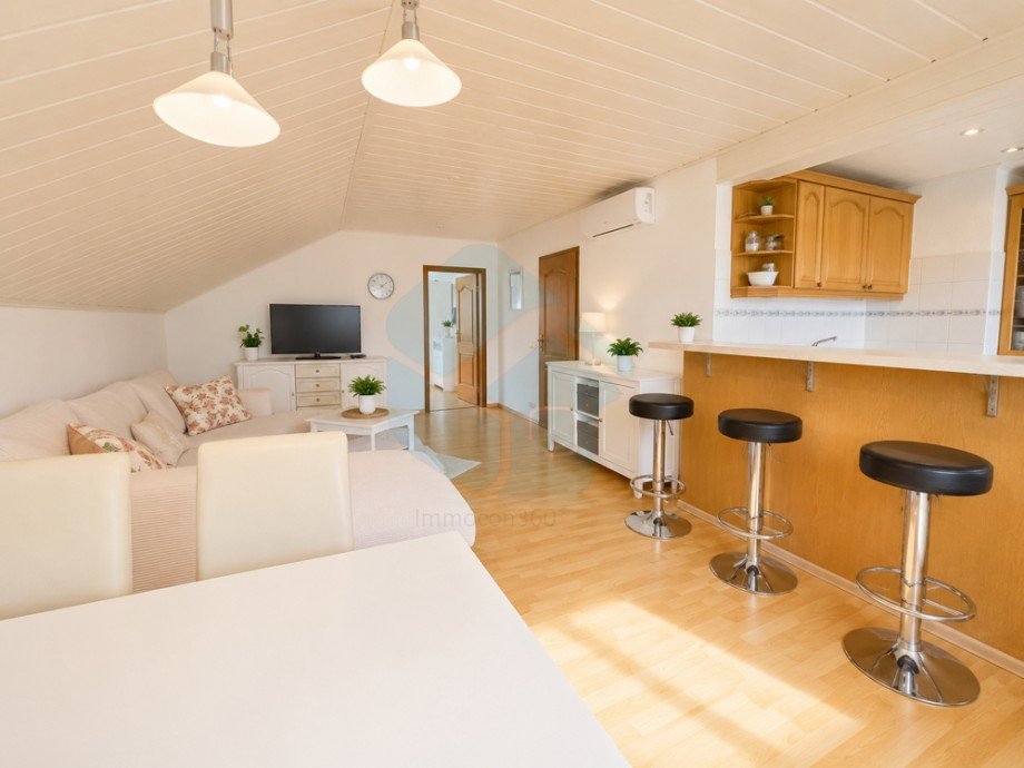 Wohn-Essbereich Maisonettewohnung Butzbach / Kirch-G�ns