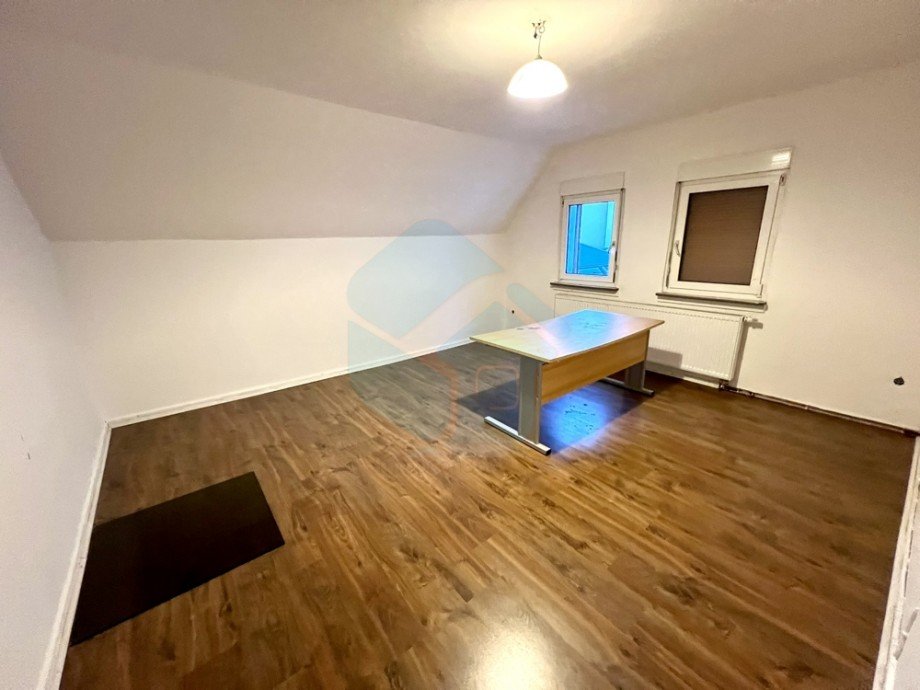 Schlafzimmer 3 OG Einfamilienhaus Butzbach / Hoch-Weisel