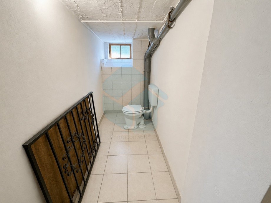 Keller mit Toilette Doppelhaush�lfte Butzbach