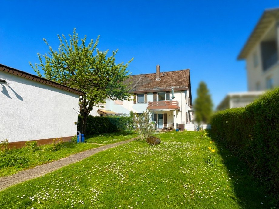 Gartenansicht hinten Doppelhaush�lfte Butzbach