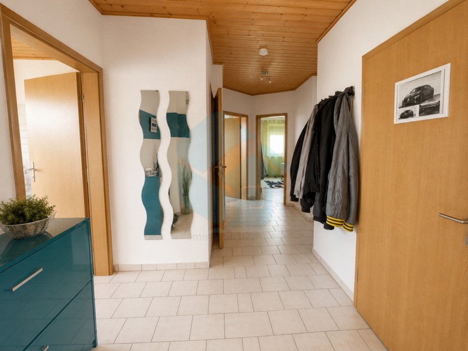 Wohnung DG Flur Mehrfamilienhaus W�lfersheim / Wohnbach