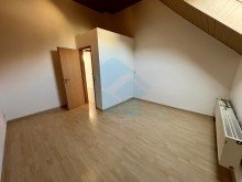 Zimmer DG RESERVIERT! Ger�umiges Haus im Kern von Butzbach-Niederweisel!