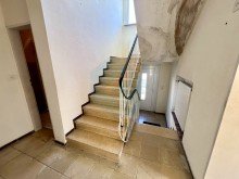 Hauseingang +provisionsfrei f�r Kaufende+ Einfamilienhaus mit Potential und gro�em Grundst�ck in 35510 Butzbach!