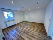 Zimmer EG RESERVIERT! Ger�umiges Haus im Kern von Butzbach-Niederweisel!