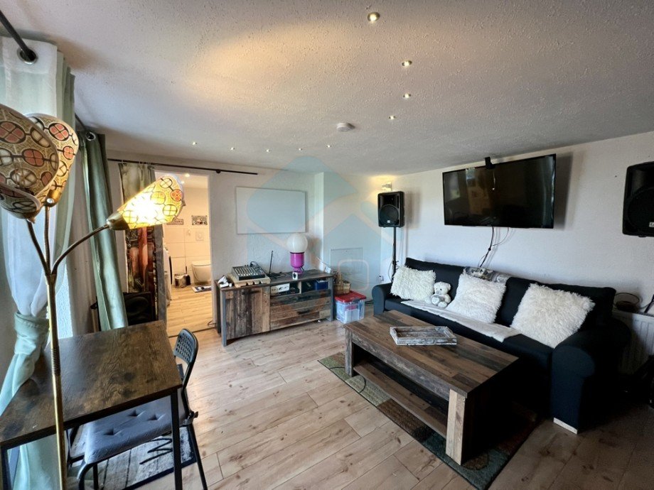 Zimmer UG Einfamilienhaus Butzbach / M�nster