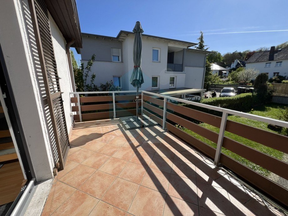 Balkon Obergeschoss Doppelhaush�lfte Butzbach