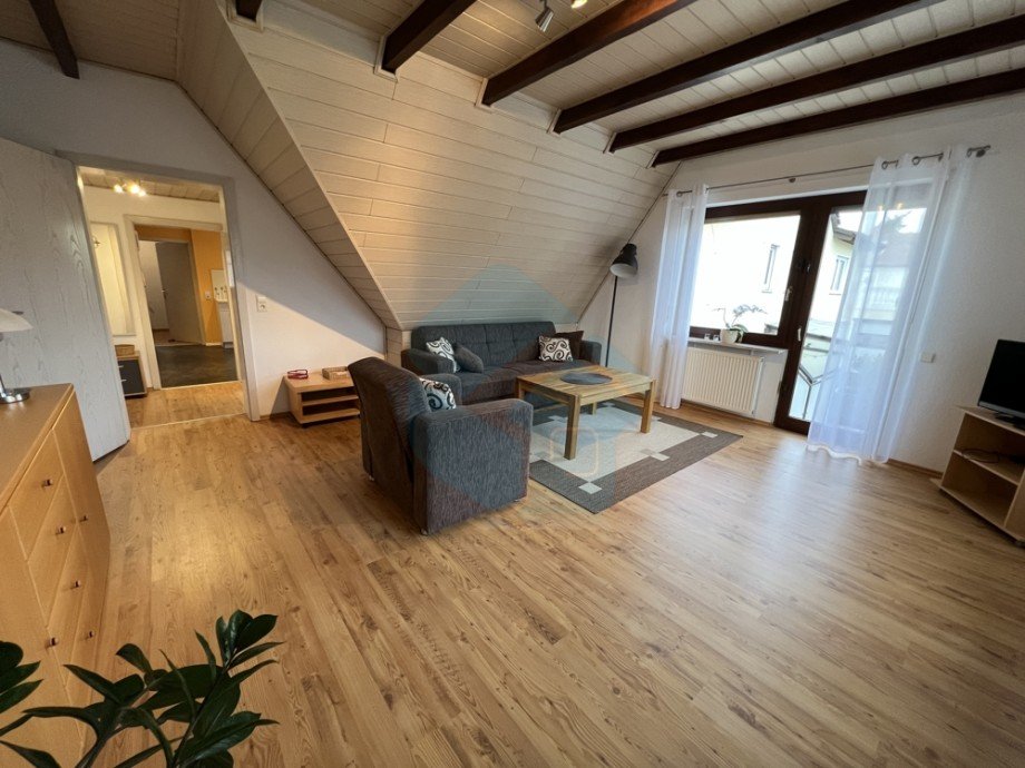 Wohnzimmer Dachgeschosswohnung Bad Nauheim