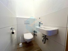 G�ste-WC Sch�ne 4-ZKB-Dachgeschoss-Wohnung in Butzbach-Pohl-G�ns! (Bitte sonstige Angaben beachten)