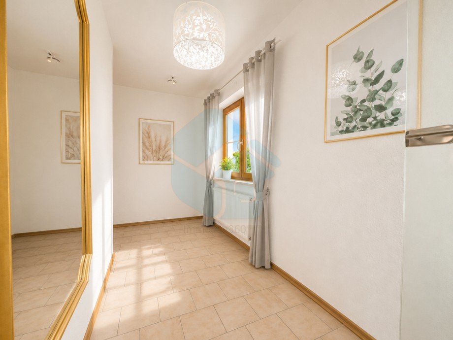 Flur Maisonettewohnung Butzbach / Kirch-G�ns