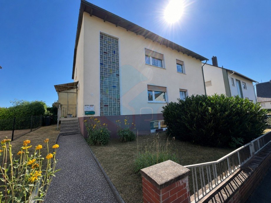 Frontansicht Haus Mehrfamilienhaus Butzbach / Griedel