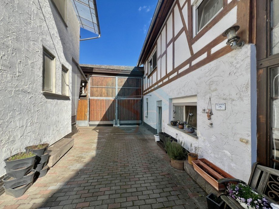 Hofeinfahrt Einfamilienhaus W�lfersheim / Wohnbach