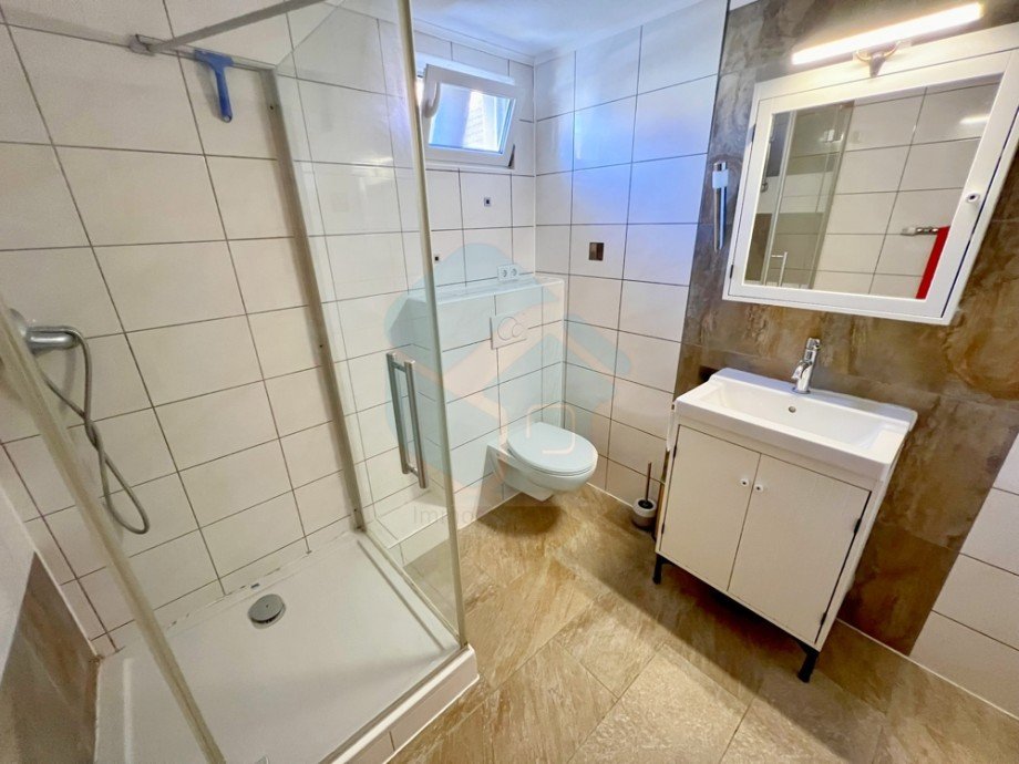 Badezimmer 2 Ansicht 2 Einfamilienhaus M�nzenberg / Ober-H�rgern