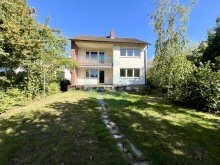 Ansicht hinten vom Garten +provisionsfrei f�r Kaufende+ Einfamilienhaus mit Potential und gro�em Grundst�ck in 35510 Butzbach!