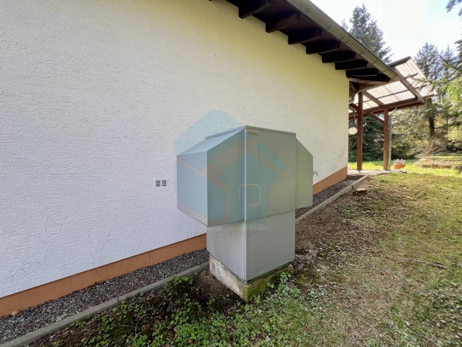 W�rmepumpe Au�eneinheit Bungalow Waldsolms / Brandoberndorf