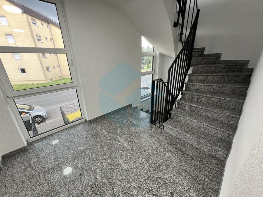 Treppenhausansicht 2 Etagenwohnung Karben