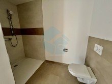 Badezimmer Hochwertige 2-Zimmer-Wohnung mit Balkon, Tiefgarage und moderner Ausstattung in Hattersheim am Main!